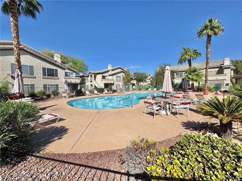 5710 E Tropicana Avenue 1065