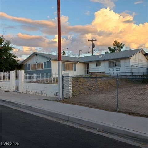 412 Gilday Avenue North Las Vegas NV 89030