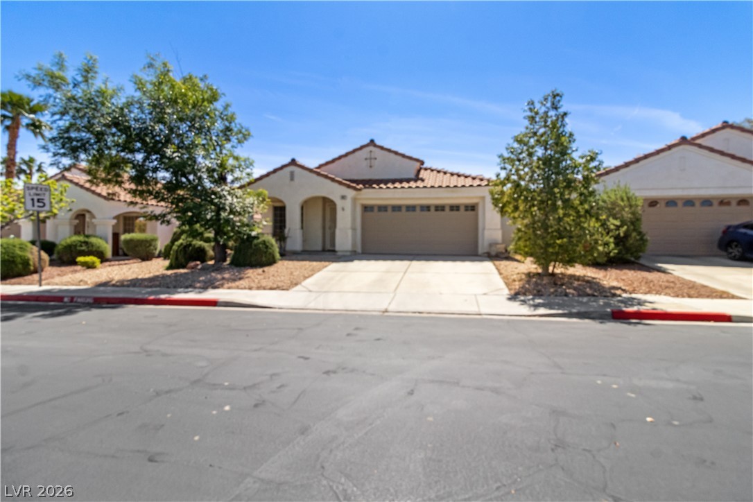 1837 Vista Pointe Avenue