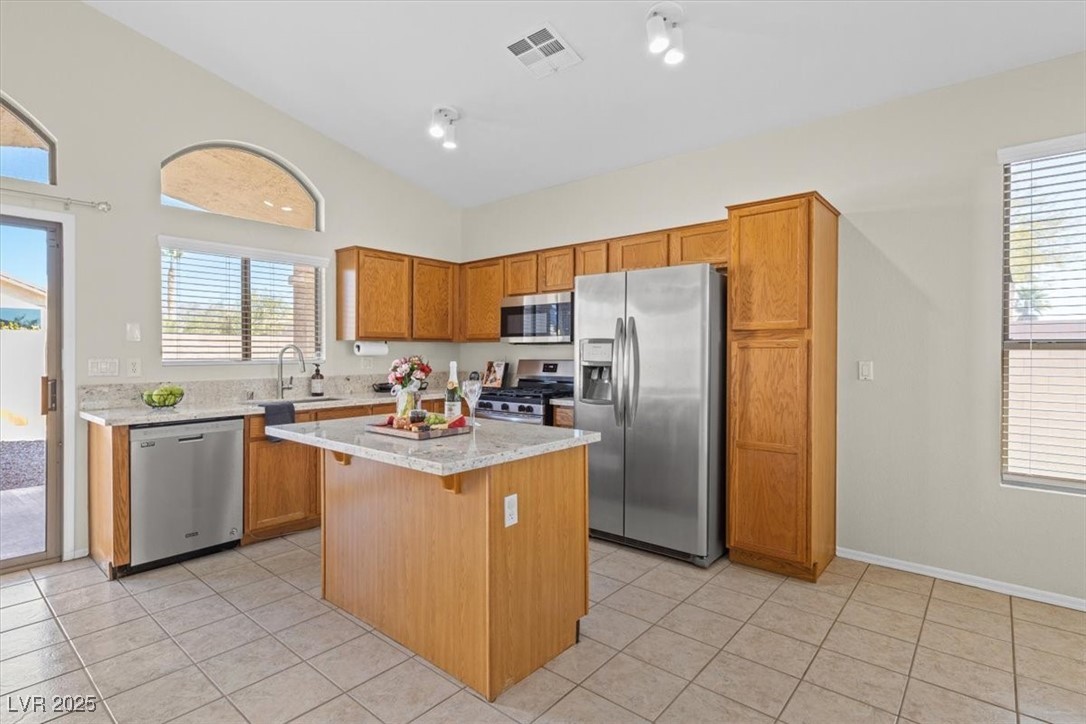 Las Vegas, Nevada 89130, United States, 3 Bedrooms Bedrooms, ,2 BathroomsBathrooms,Residential,Pending,83838