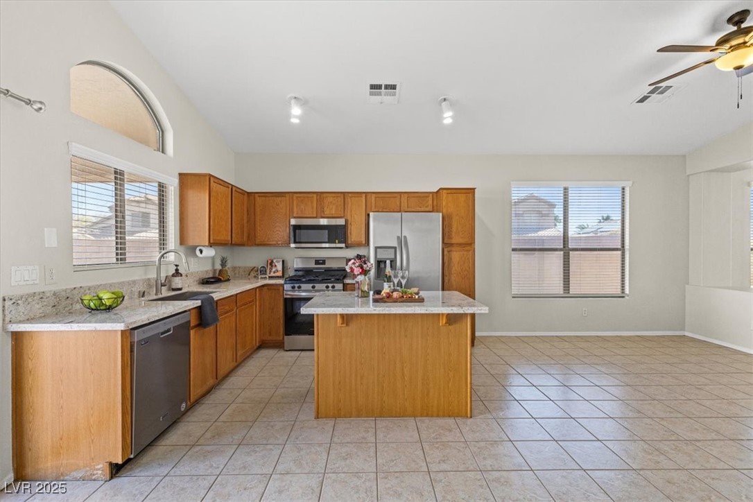 Las Vegas, Nevada 89130, United States, 3 Bedrooms Bedrooms, ,2 BathroomsBathrooms,Residential,Pending,83838