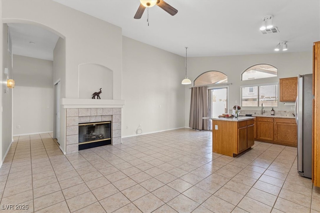 Las Vegas, Nevada 89130, United States, 3 Bedrooms Bedrooms, ,2 BathroomsBathrooms,Residential,Pending,83838