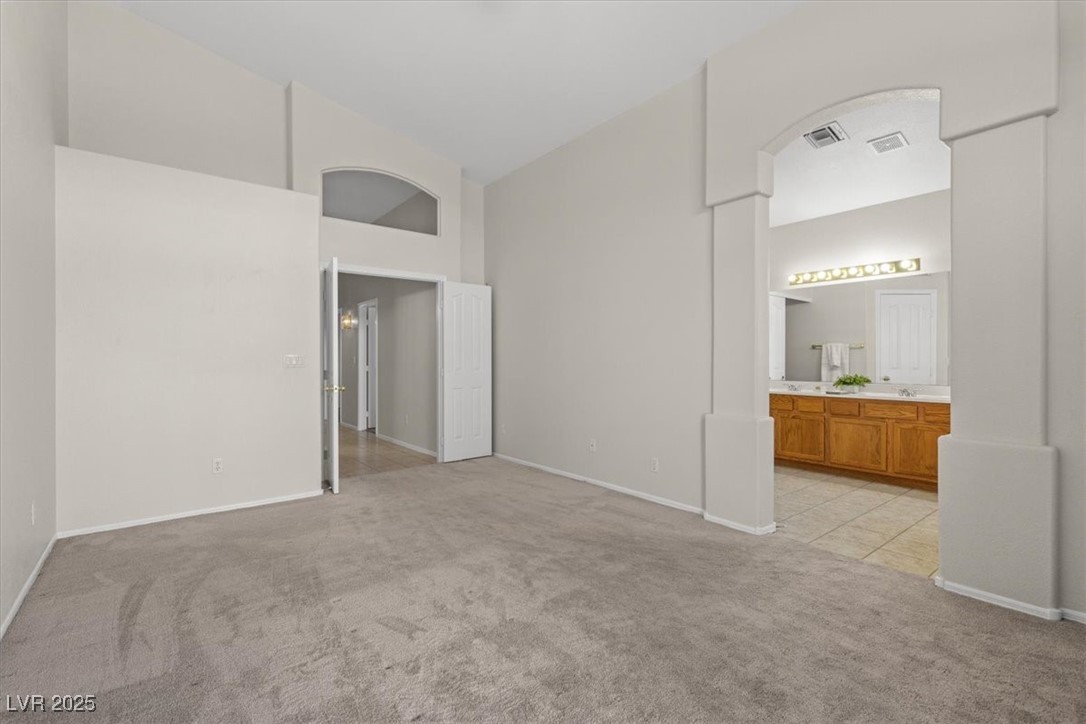 Las Vegas, Nevada 89130, United States, 3 Bedrooms Bedrooms, ,2 BathroomsBathrooms,Residential,Pending,83838