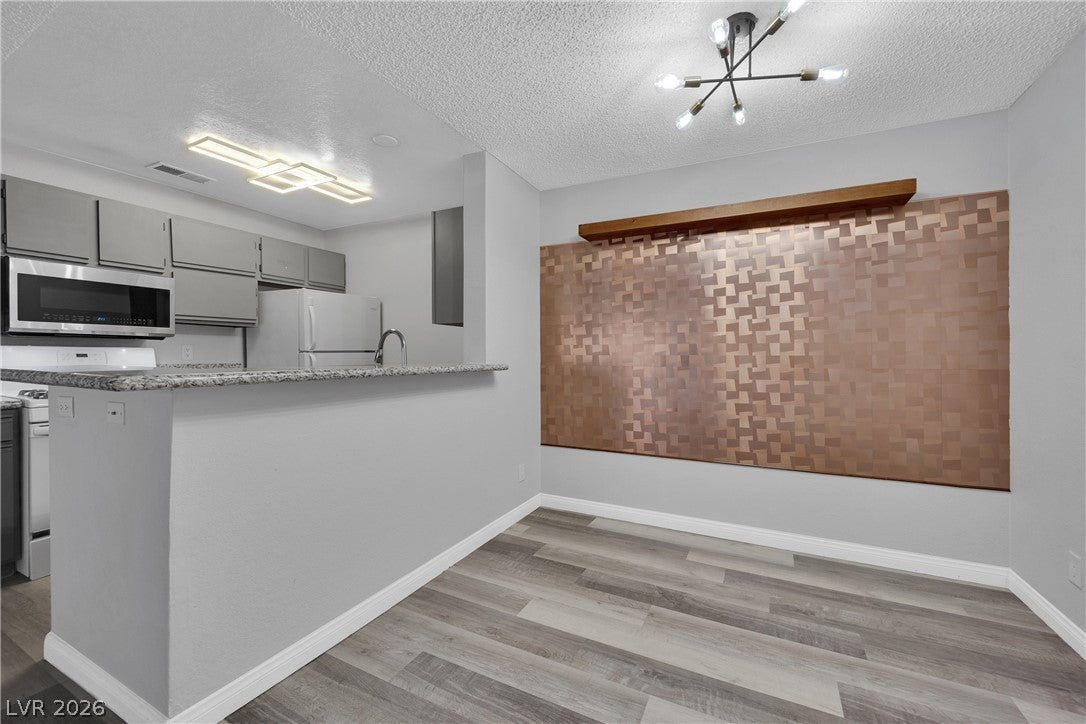 2200 S Fort Apache Road 2041