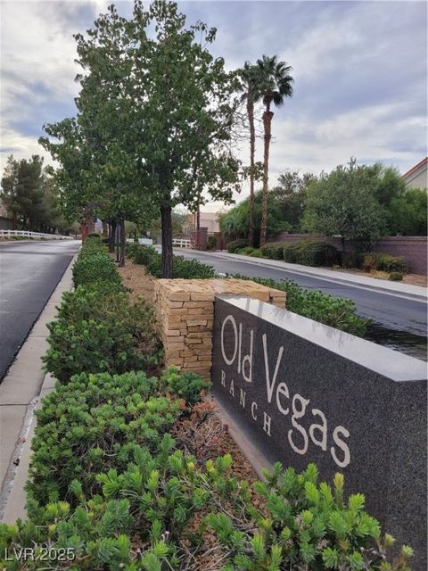 Photo of 1586 Rusty Ridge Lane, Henderson, NV 89002 (MLS # 2729837) Photo of 1586 Rusty Ridge Lane, Henderson, NV 89002 (MLS # 2729837)