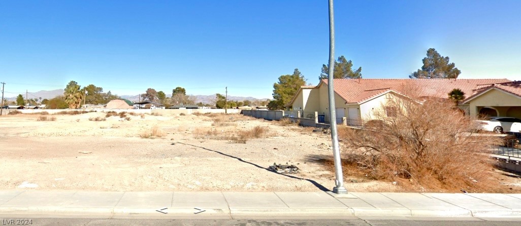 Photo 1 of 5 — 4932 E Washington Avenue, Las Vegas, NV 89110
