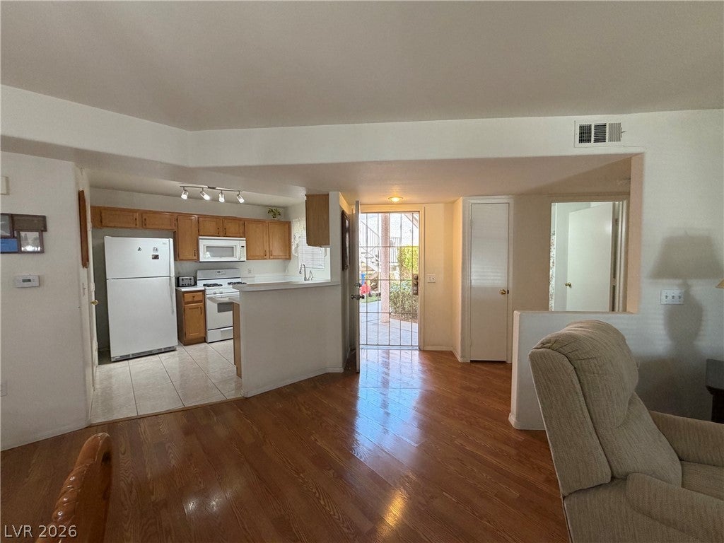 4555 E Sahara Avenue 146