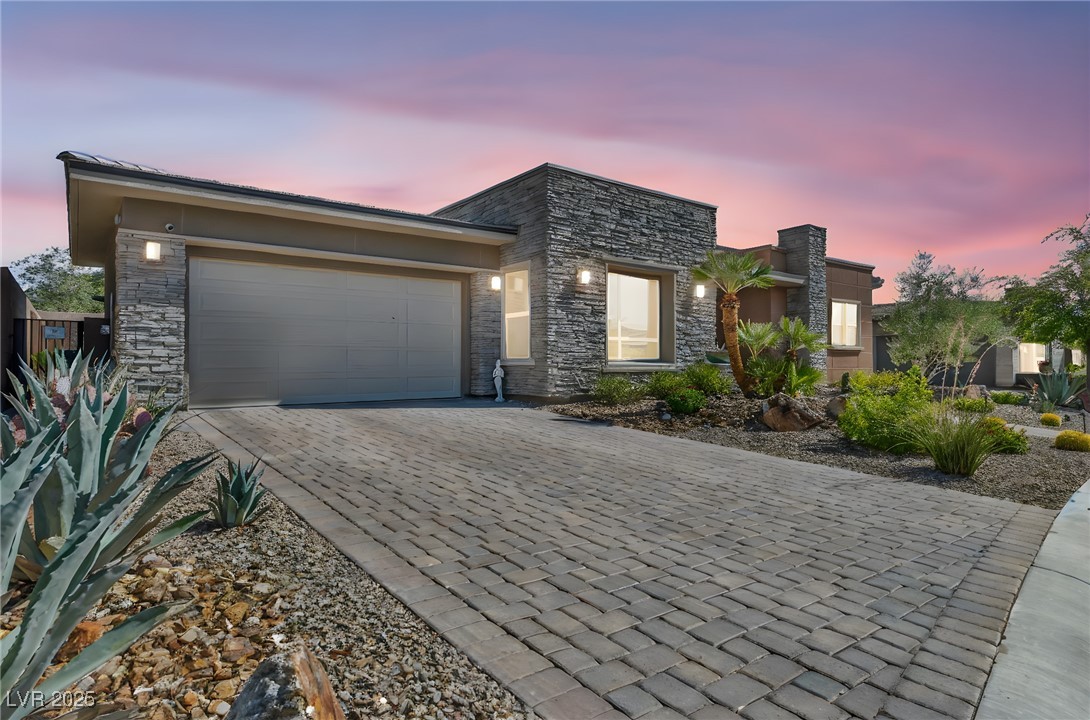 10018 Regency Square Avenue