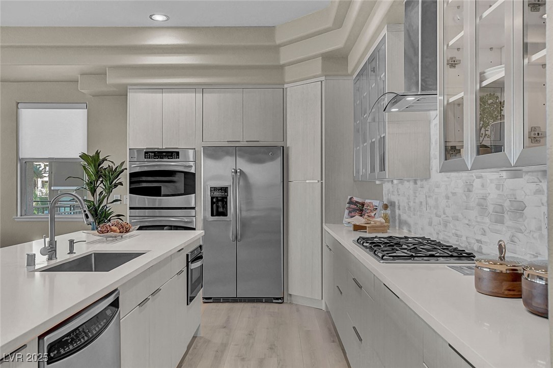 9220 Tesoras Drive 202