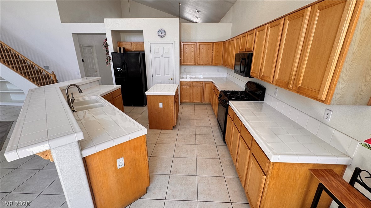 8609 Highland View Avenue