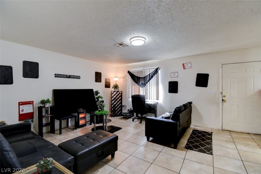 4300 N Lamont Street 243