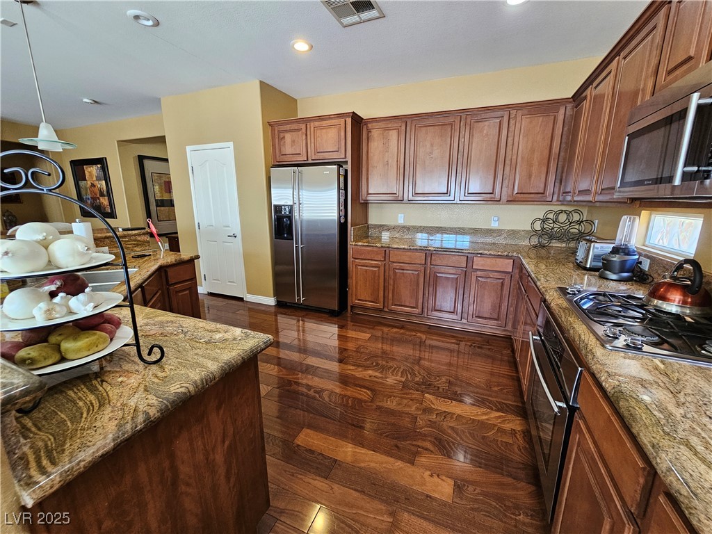 11329 Hedgemont Avenue