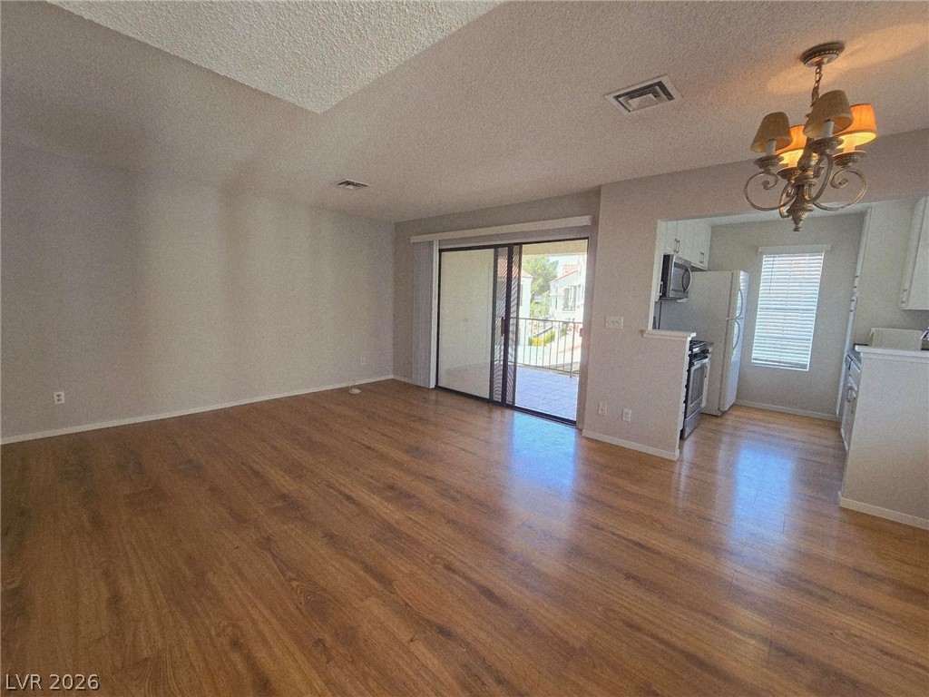 4842 Nara Vista Way 204