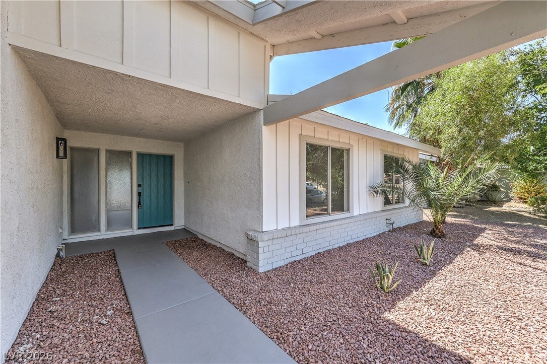 5028 Meadow Grove Court