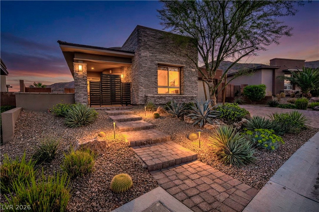 9973 REGENCY CANYON Way