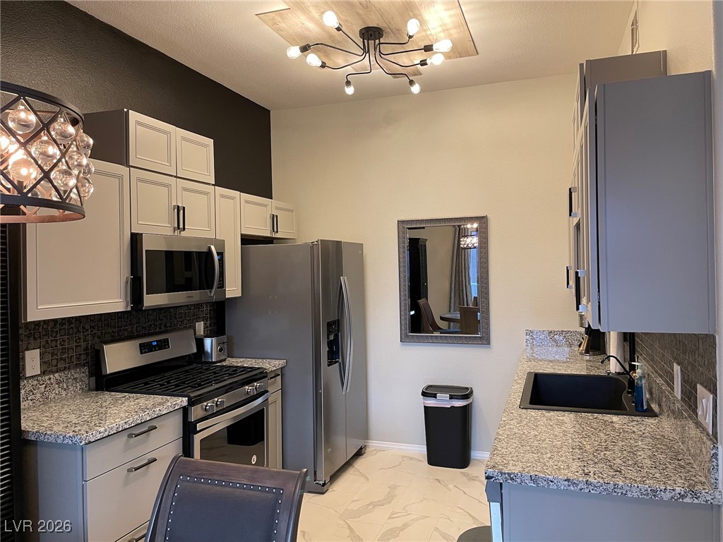 700 Carnegie Street 4112