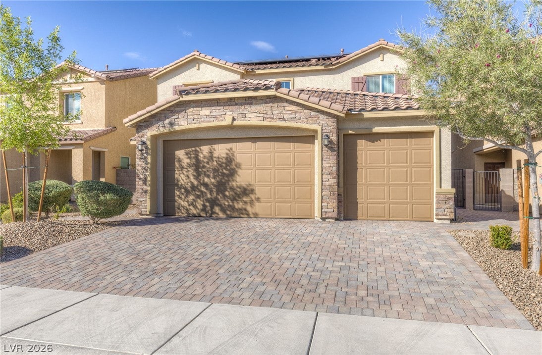3976 Redwood Glen Court