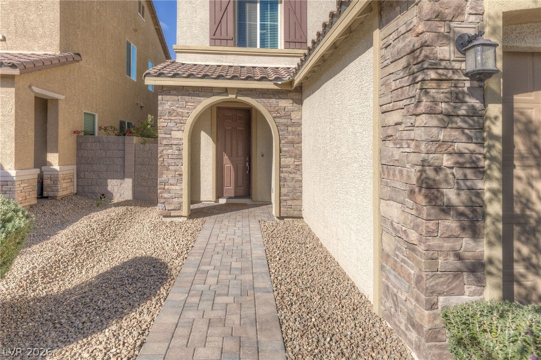 3976 Redwood Glen Court