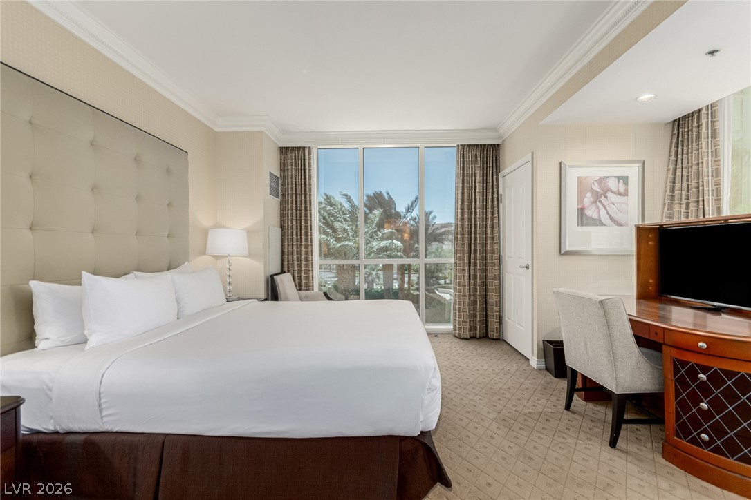 135 E Harmon Avenue 02702