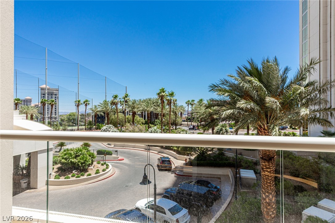 135 E Harmon Avenue 02702