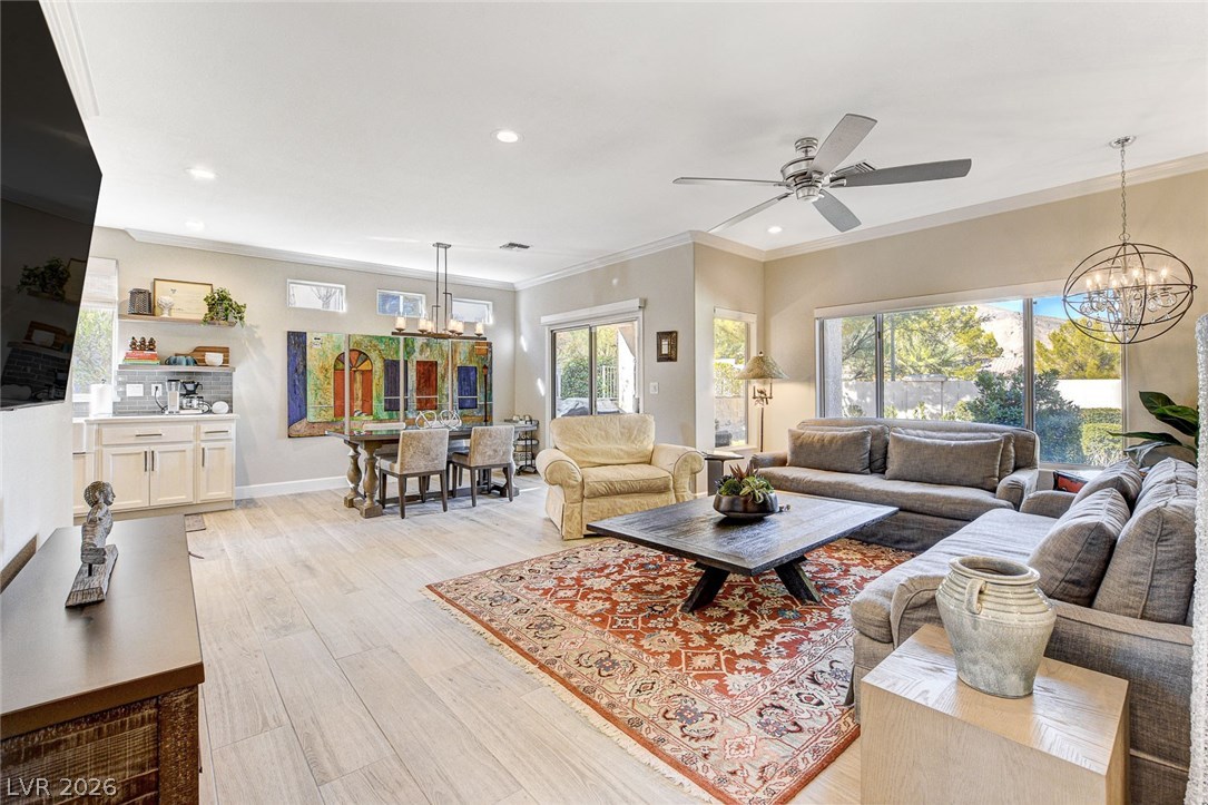 2913 Vista Butte Drive