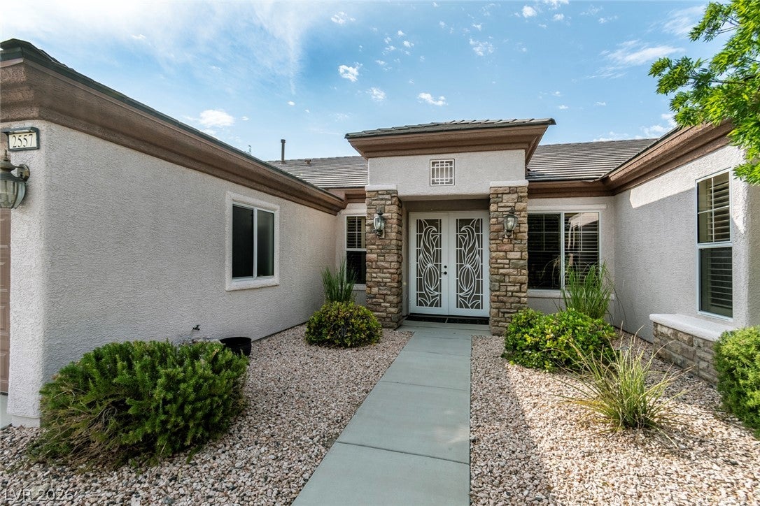 2557 Forest City Drive