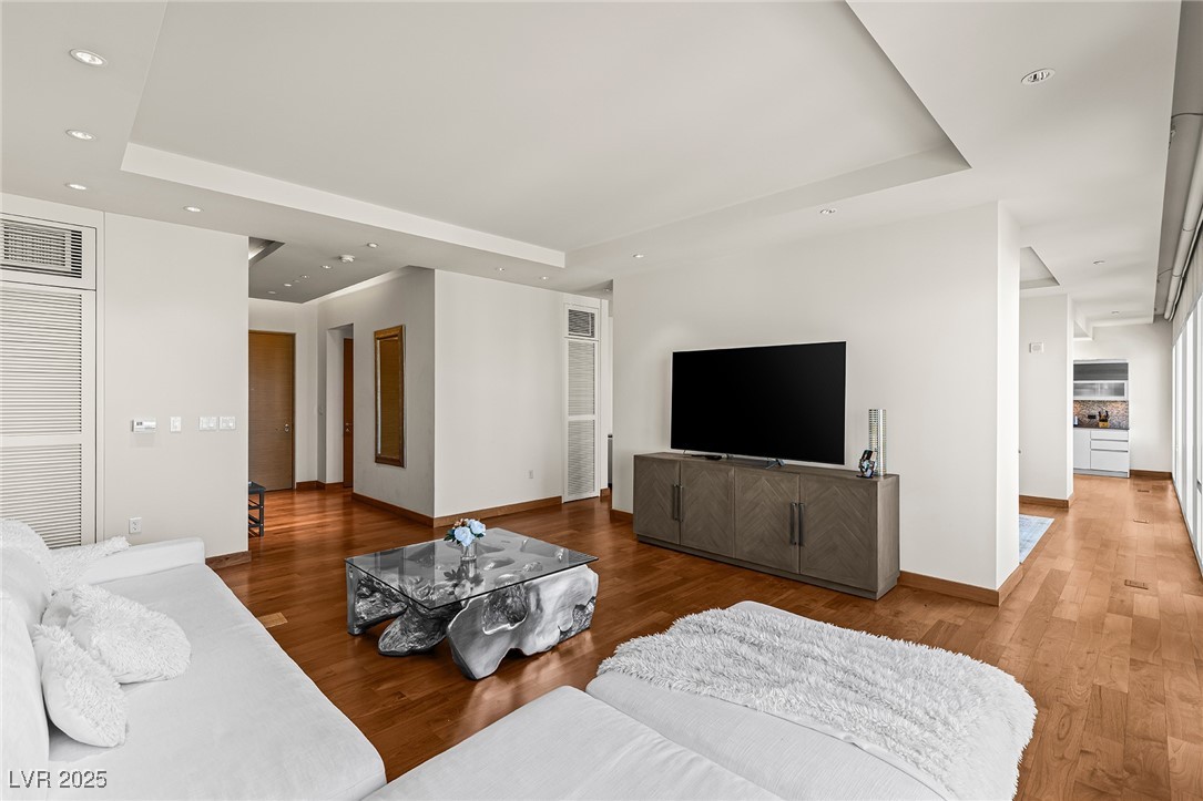 3750 Las Vegas Boulevard 2808