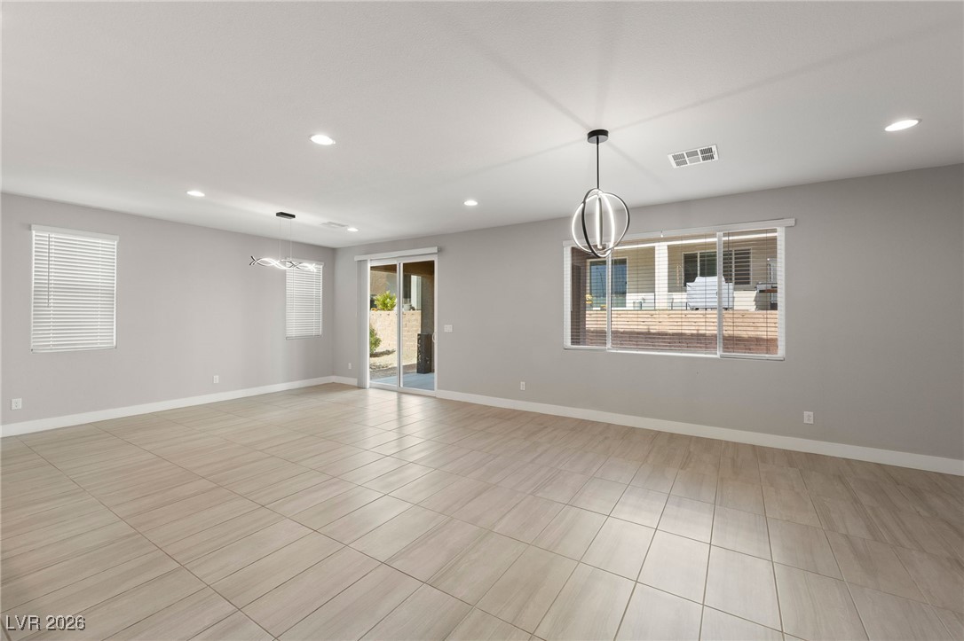 129 Parliament Point