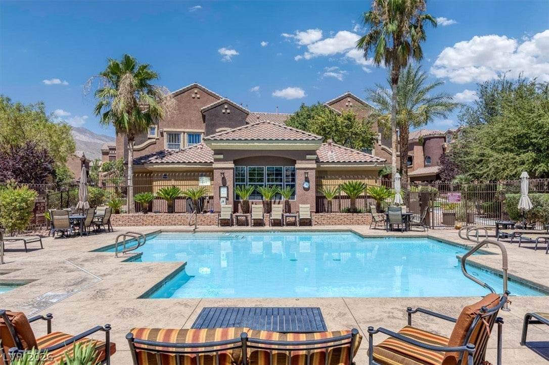3975 N Hualapai Way 264