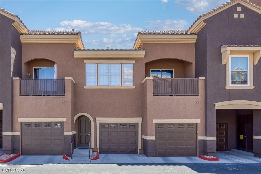 3975 N Hualapai Way 264