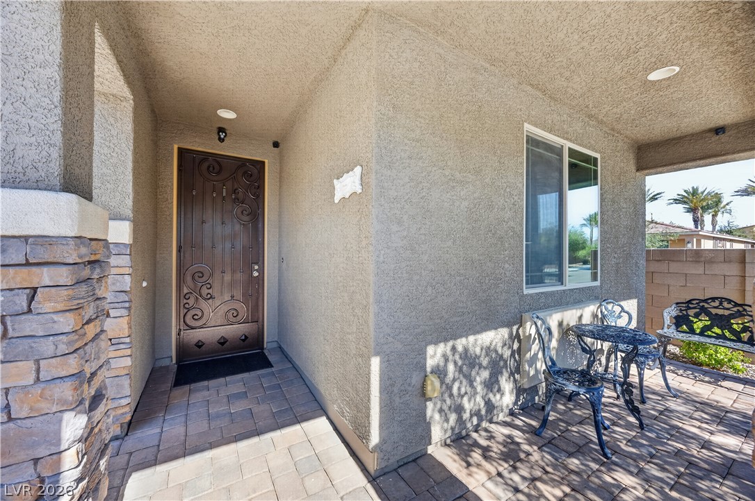1844 Navajo Falls Street