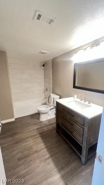 Photo 18 of 21 of 2982 Juniper Hills Boulevard 102 condo
