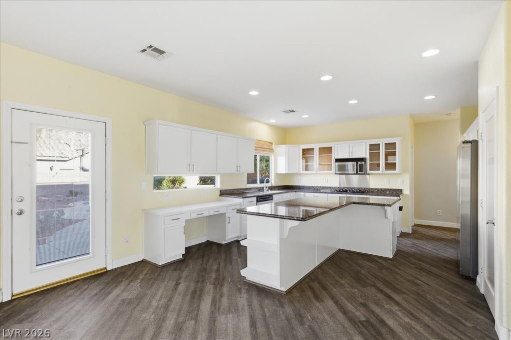 2654 Hourglass Drive