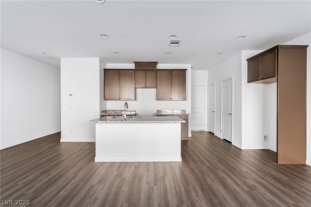 4267 Galaxy Gaze Avenue