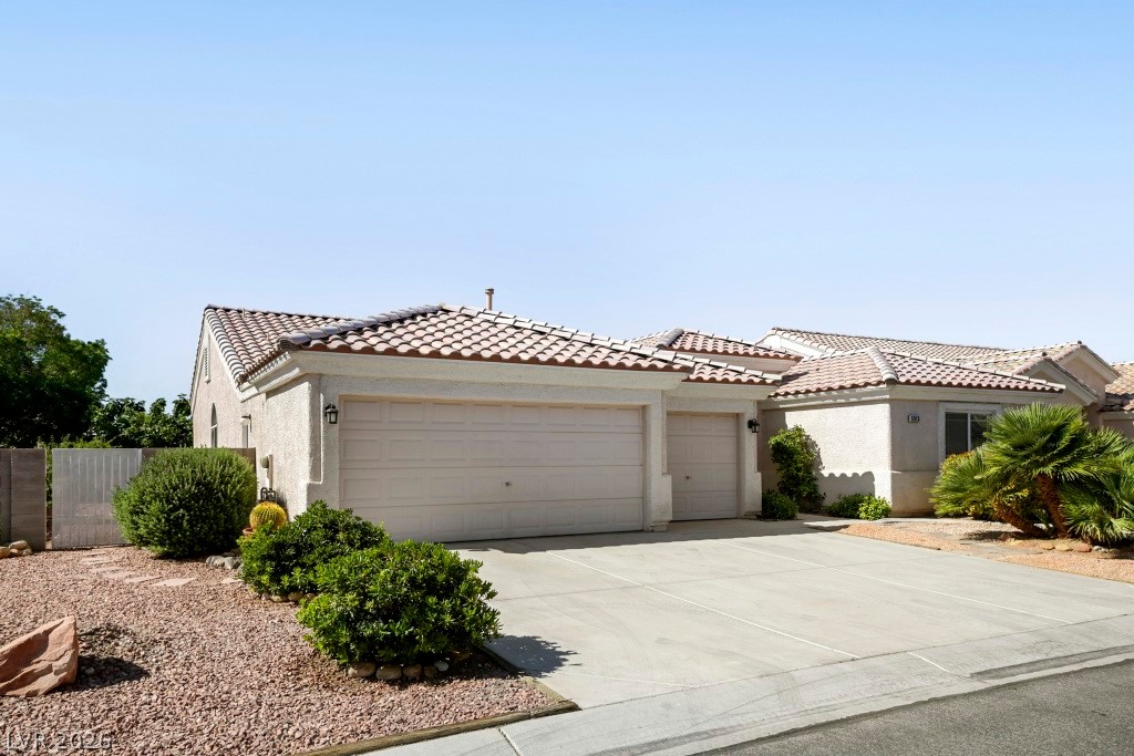 5913 Calm Lagoon Avenue