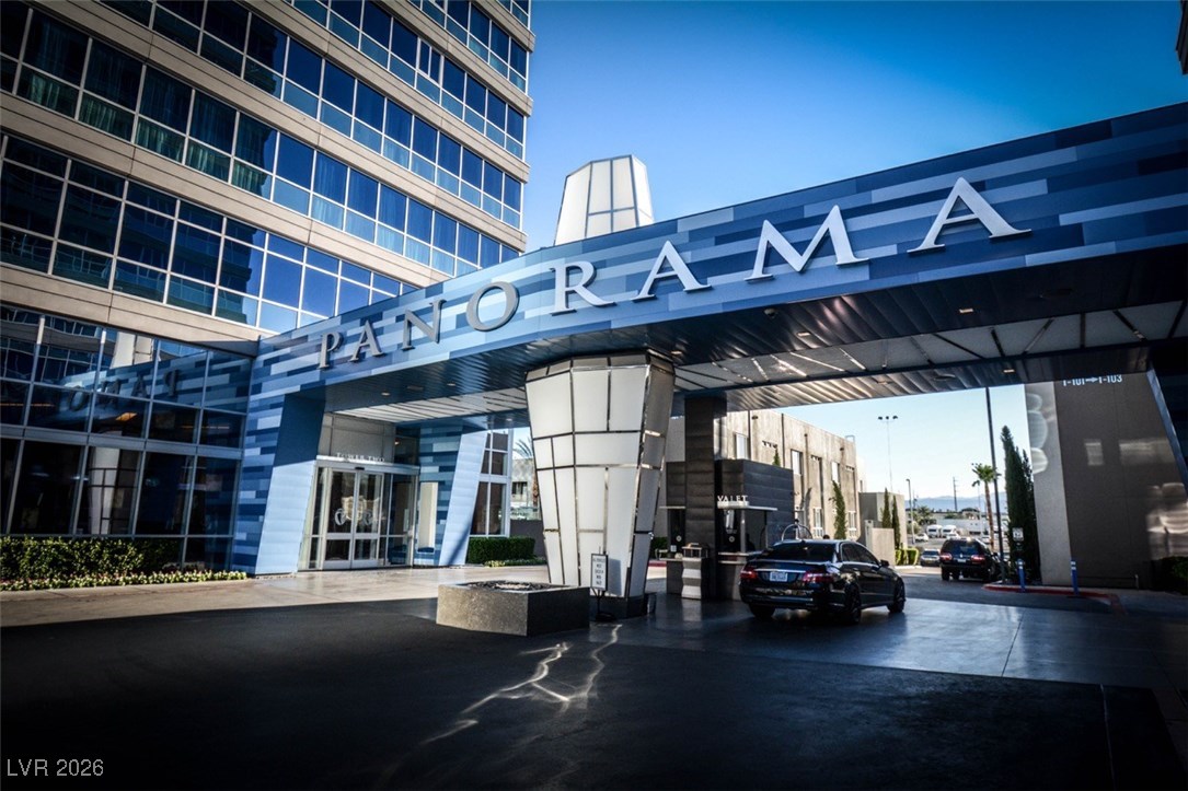 4525 Dean Martin Drive 2000