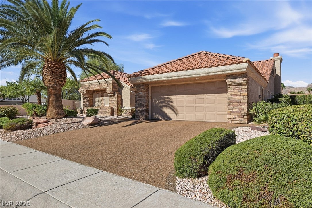 2829 Billy Casper Drive