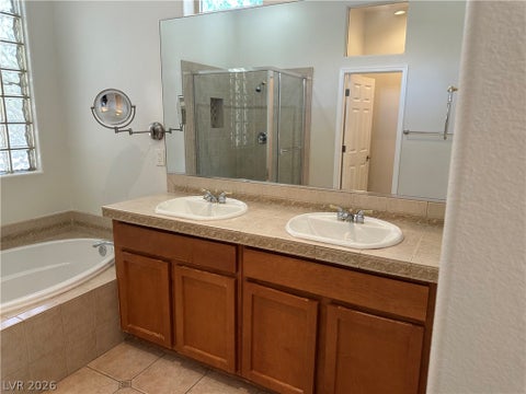 Tiny photo for 26 Fountainhead Circle, Henderson, NV 89052 (MLS # 2781424)