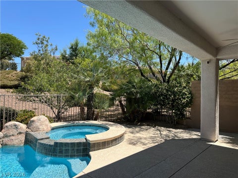 Tiny photo for 26 Fountainhead Circle, Henderson, NV 89052 (MLS # 2781424)