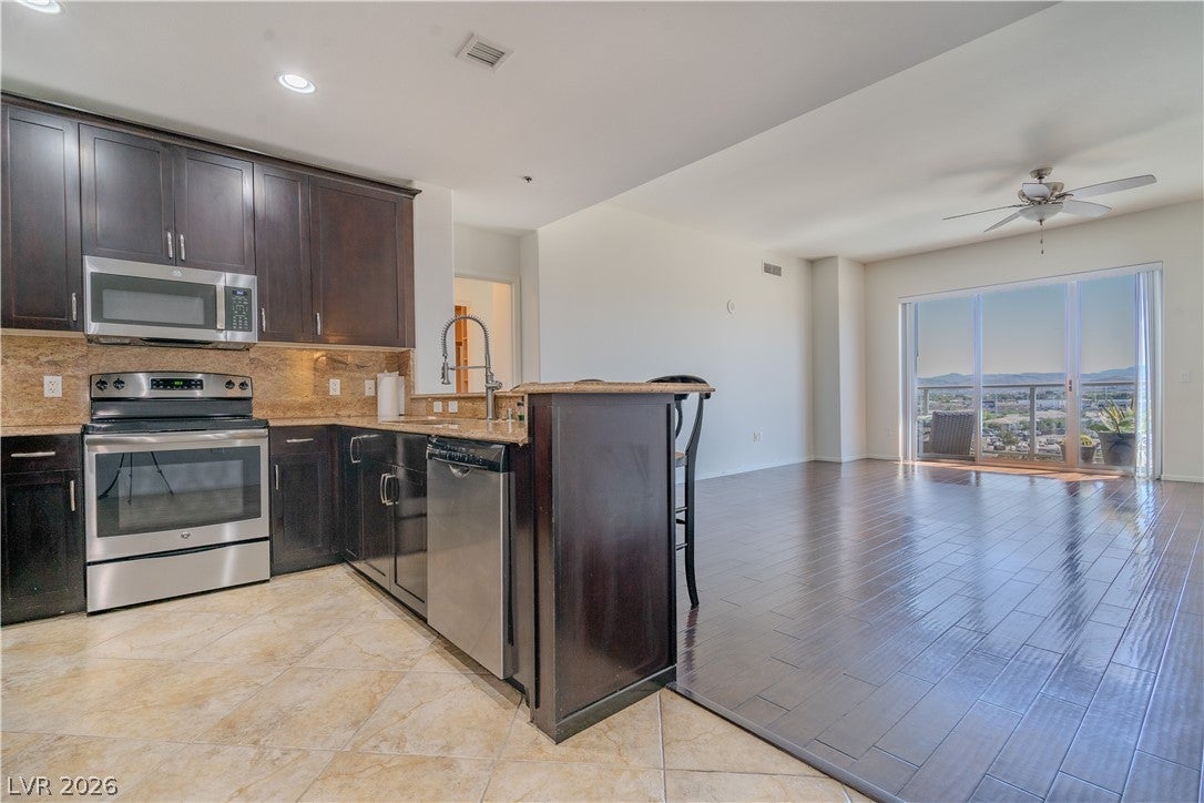 8255 Las Vegas Boulevard 906