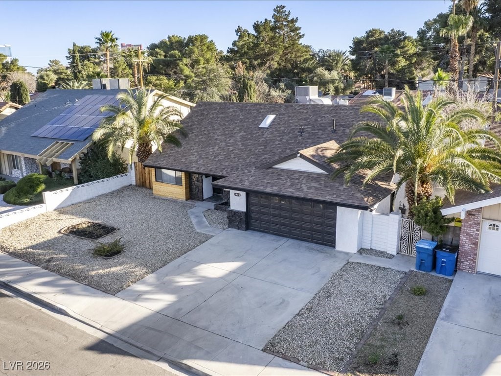 Properties 2 3409 El Cortez Avenue