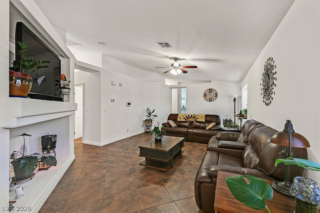 4940 Jimmy Buffet Street