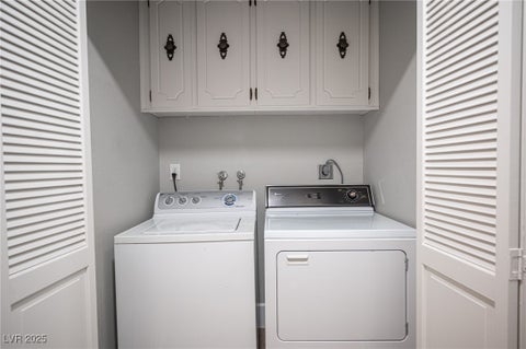 Tiny photo for 915 Vegas Valley Drive #4, Las Vegas, NV 89109 (MLS # 2675688)