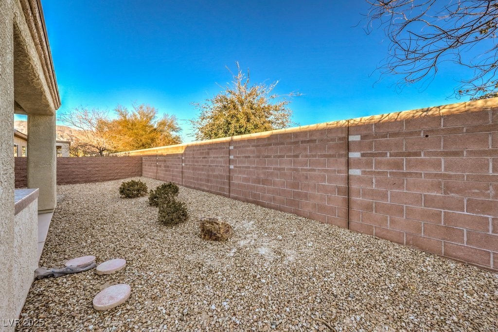 7824 Homing Pigeon Street, North Las Vegas, Nevada image 32