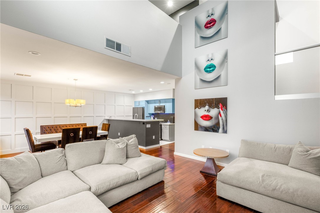 4545 Dean Martin Drive 101