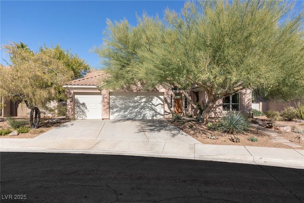 Photo of 264 Chestnut Ridge Circle, Henderson, NV 89012 (MLS # 2737455)