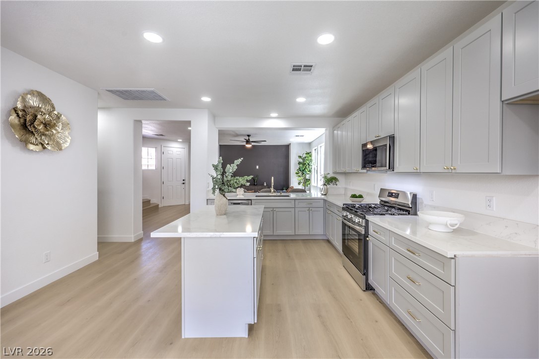 11855 Bella Luna Street