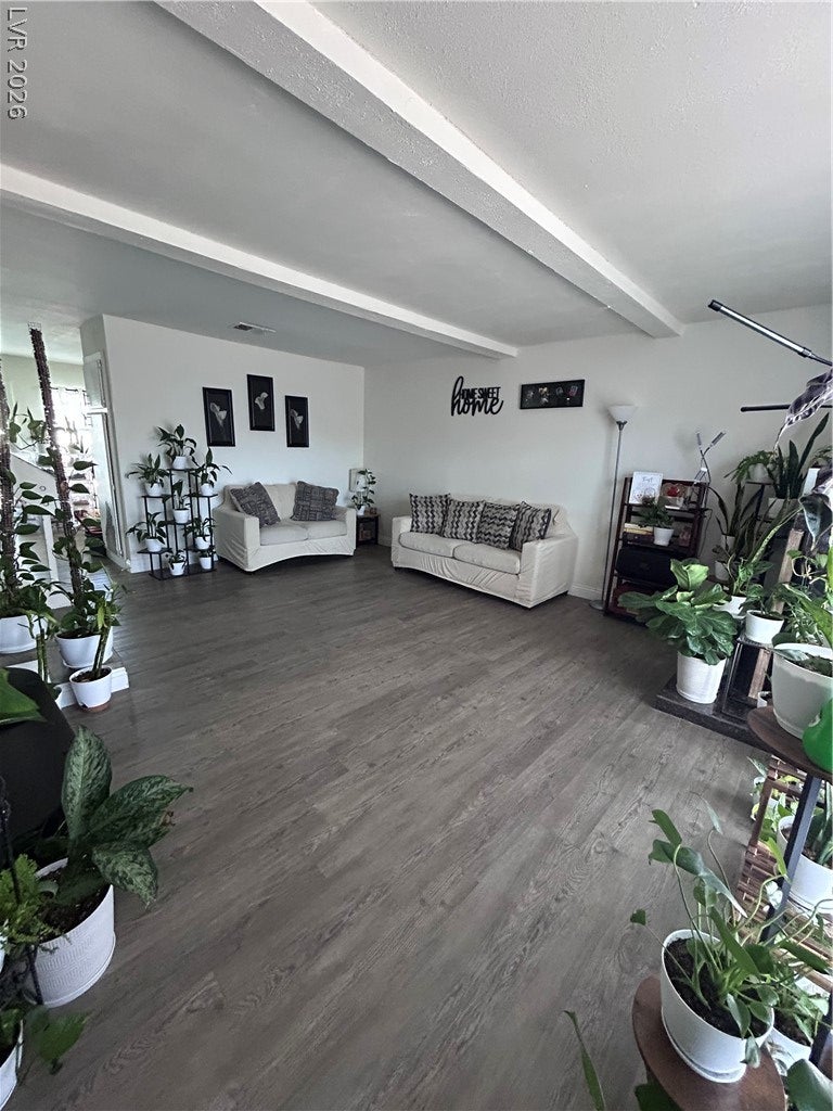 718 Fernwood Lane