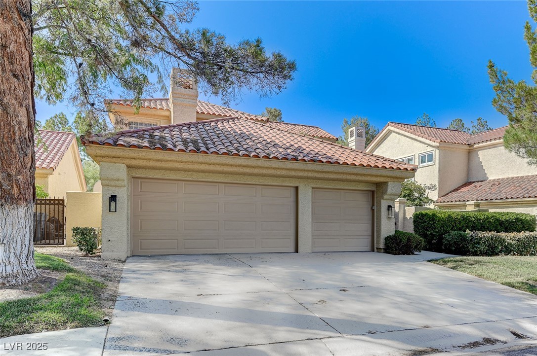 8121 Castle Pines Avenue