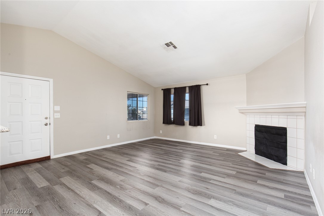 5370 Angler Circle 202